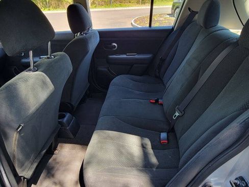 Used 2011 Nissan Versa 1.8 S w/ Plus Pkg FWD image 11