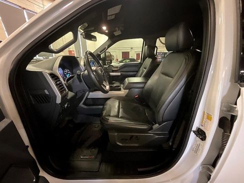 Used 2022 Ford F350 Lariat w/ Lariat Value Package image 4