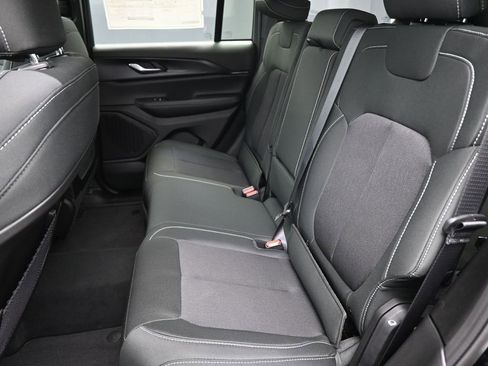 New 2025 Jeep Grand Cherokee Laredo X image 10