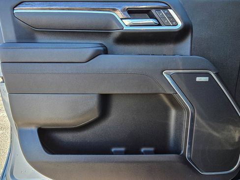 Used 2026 Chevrolet Silverado 2500 LTZ w/ LTZ Plus Package image 20