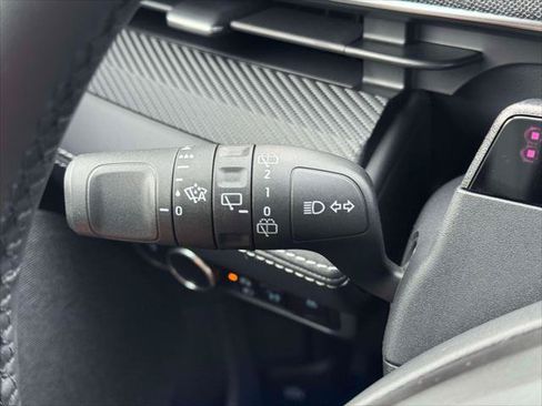 Used 2025 Ford Mustang Mach-E Premium AWD/4WD image 23