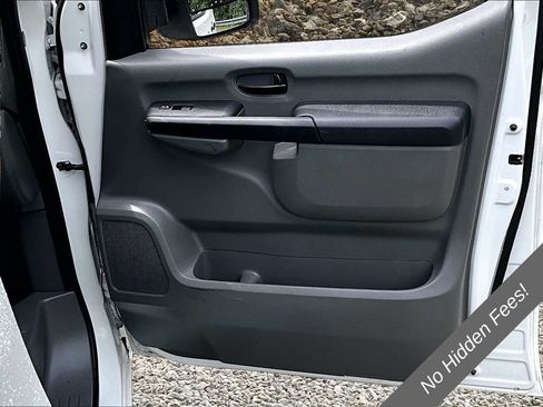 Used 2021 Nissan NV 2500 SV RWD image 22