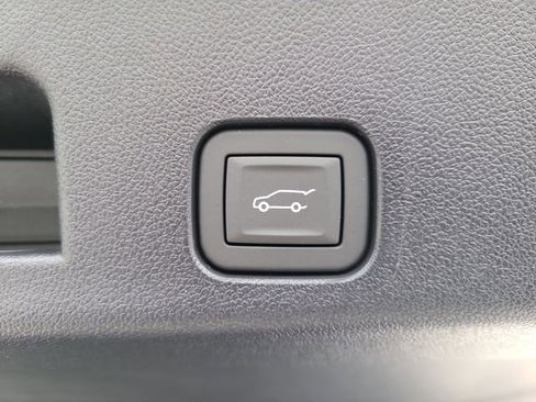 New 2026 Chevrolet Traverse LT FWD image 6