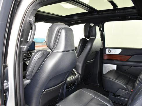Used 2023 Lincoln Navigator L Reserve AWD/4WD image 52