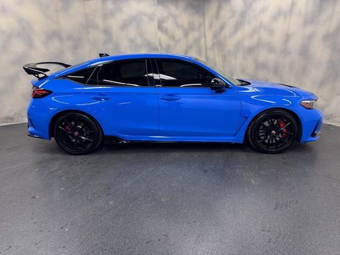Used 2025 Honda Civic Type R image 9