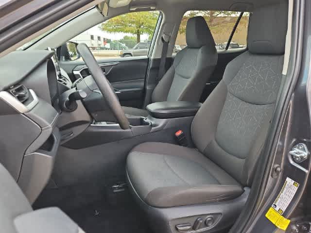 Used 2025 Toyota RAV4 XLE FWD image 14