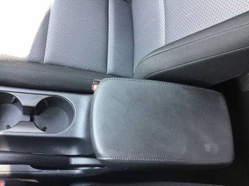 Used 2024 Kia Soul LX w/ Option Group 015 FWD image 19