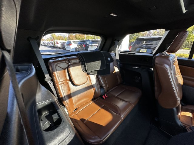 Certified 2021 Lincoln Aviator Reserve w/ Elements Package Plus AWD/4WD image 39
