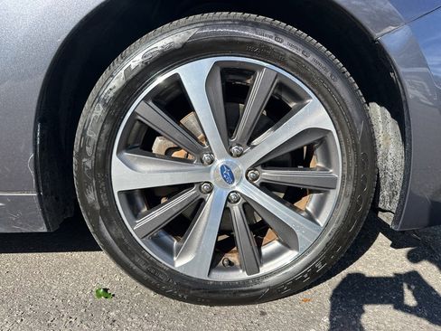 Used 2016 Subaru Legacy 3.6R Limited image 9