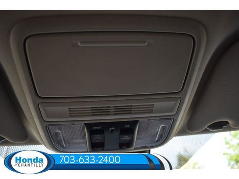 New 2026 Honda Odyssey Touring image 18