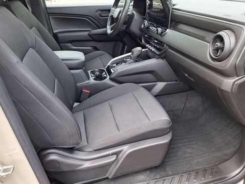 Used 2023 Chevrolet Colorado Trail Boss w/ LPO, Skid Plate Package AWD/4WD image 23