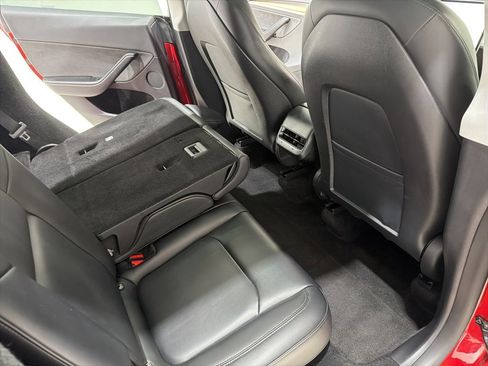 Used 2023 Tesla Model Y Long Range image 25