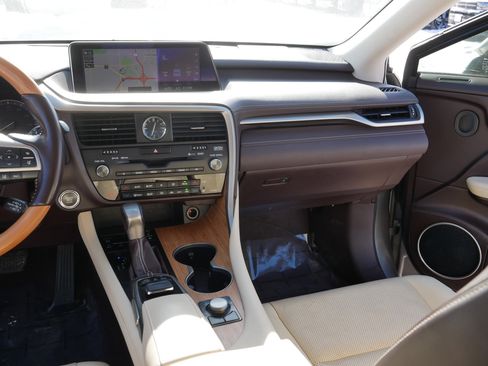 Used 2018 Lexus RX 350L Premium w/ Premium Package image 20