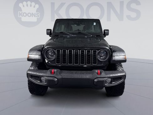 Used 2024 Jeep Wrangler Unlimited Rubicon w/ Technology Group AWD/4WD image 11