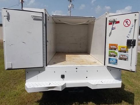 Used 2018 GMC Sierra 3500 2WD Double Cab w/ Sierra Convenience Package image 8