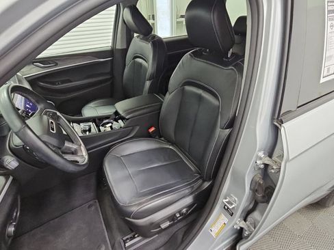 Used 2022 Jeep Grand Cherokee L Limited AWD/4WD image 30
