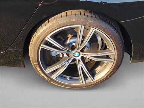 Used 2024 BMW 330i Sedan w/ Convenience Package RWD image 25