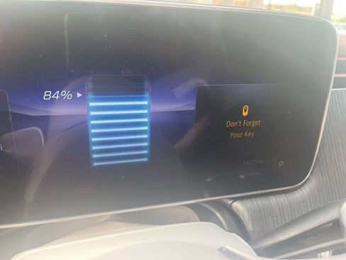 Used 2023 Mercedes-Benz EQS 450+ SUV image 9