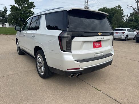 Used 2025 Chevrolet Tahoe High Country AWD/4WD image 5