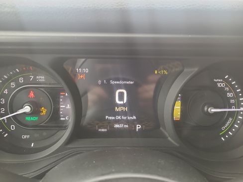 Used 2024 Jeep Wrangler Unlimited image 23