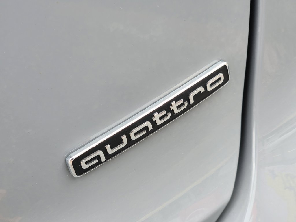 Used 2023 Audi Q4 e-tron Premium Plus AWD/4WD image 14