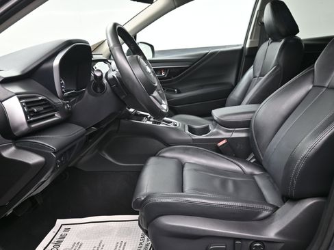 Used 2025 Subaru Outback Limited image 18