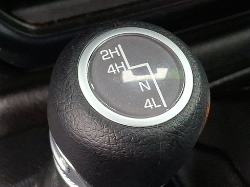 Certified 2024 Jeep Wrangler Sport S image 24