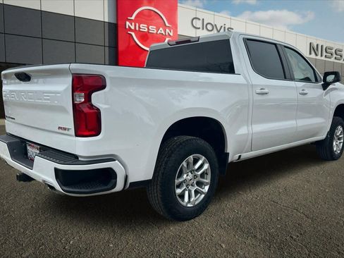 Used 2023 Chevrolet Silverado 1500 RST w/ Z71 Off-Road Package image 3