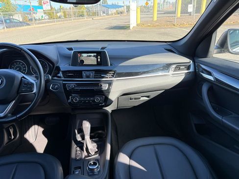 Used 2017 BMW X1 xDrive28i AWD/4WD image 18