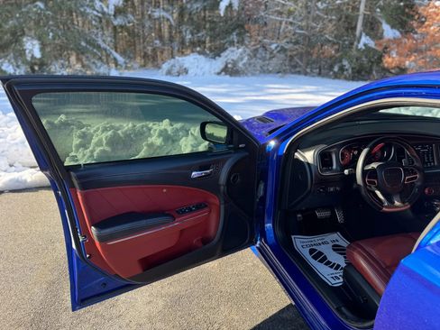 Used 2022 Dodge Charger SRT Hellcat image 10