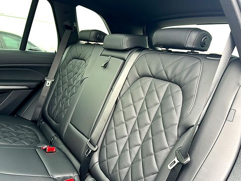 New 2026 BMW X5 sDrive40i w/ M Sport Package RWD image 17