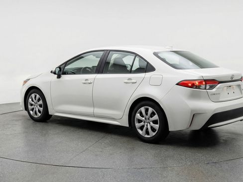 Used 2025 Toyota Corolla LE FWD image 6