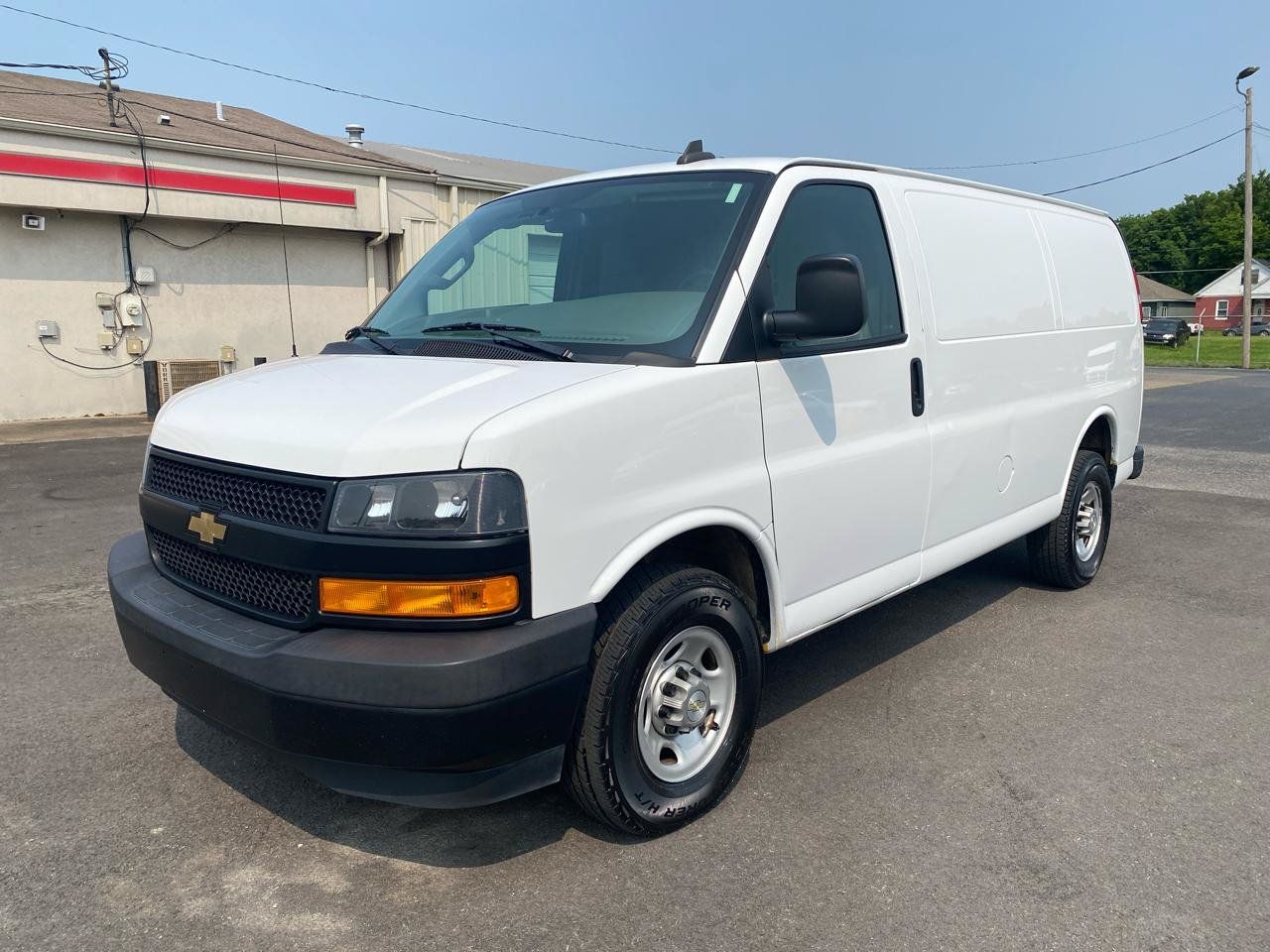 Used 2020 Chevrolet Express 2500 w/ Driver Convenience Package RWD image 3