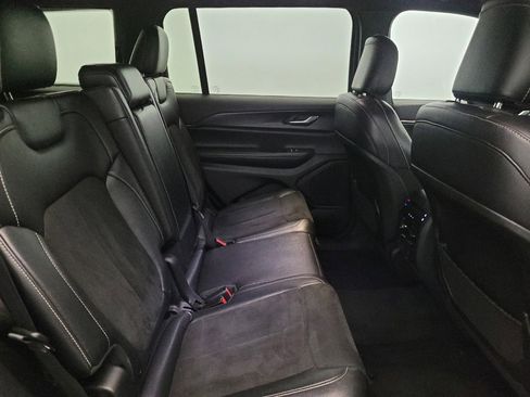 Used 2024 Jeep Grand Cherokee L Laredo image 19