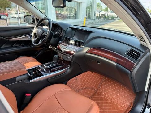 Used 2018 INFINITI Q70 L 3.7 AWD/4WD image 21