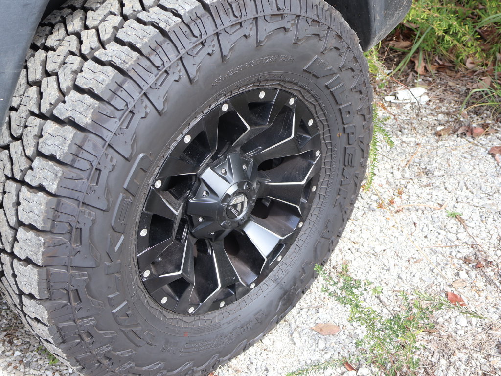 Used 2012 Jeep Wrangler Unlimited Sport AWD/4WD image 25