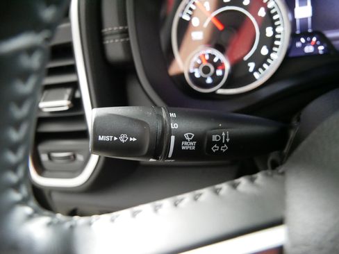 Used 2021 RAM 1500 Laramie AWD/4WD image 31