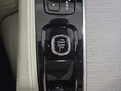 Used 2024 Volvo V90 B6 Cross Country Ultimate w/ Climate Package image 13