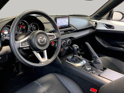 Used 2023 MAZDA MX-5 Miata Grand Touring RWD image 16