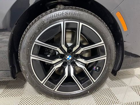New 2026 BMW i7 xDrive60 w/ Executive Package AWD/4WD image 18