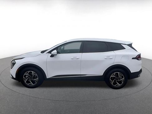 Used 2025 Kia Sportage LX FWD image 11