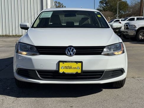 Used 2014 Volkswagen Jetta SE image 3
