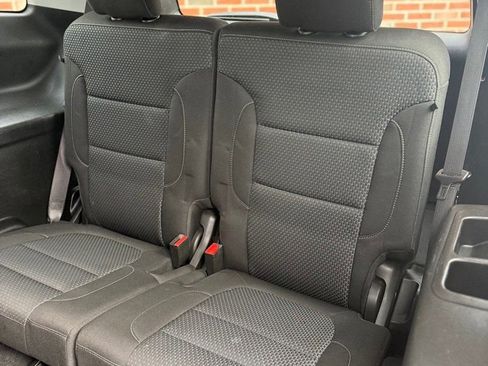 Used 2021 GMC Acadia SLE w/ Driver Convenience Package image 9