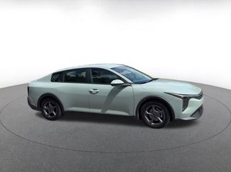 Used 2025 Kia K4 LXS video 2