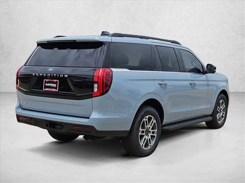 New 2026 Ford Expedition Active RWD image 2