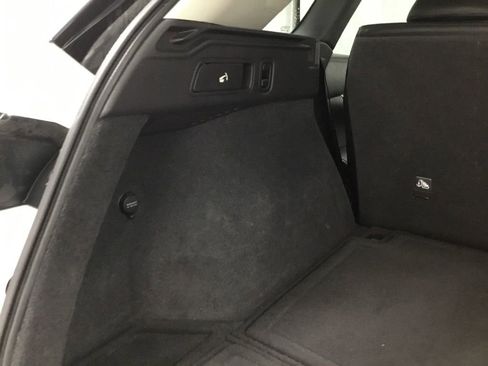 Used 2019 INFINITI QX50 Essential w/ Premium Heat Package image 17