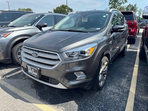 Used 2019 Ford Escape Titanium FWD image 1