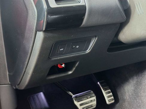 Used 2017 Land Rover Discovery HSE Luxury AWD/4WD image 10