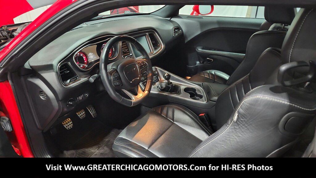 Used 2016 Dodge Challenger SRT Hellcat RWD image 31
