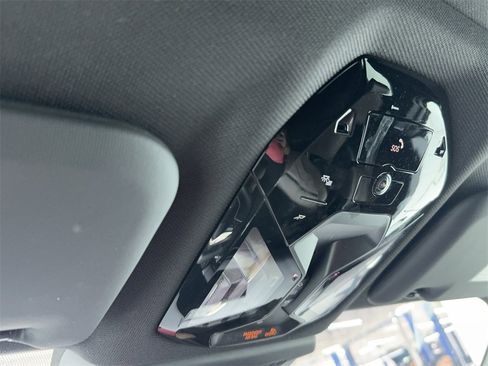 Used 2025 BMW X3 xDrive30i image 34